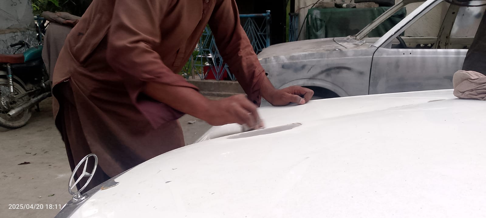 Auto service bay at Fakhar Auto Workshop